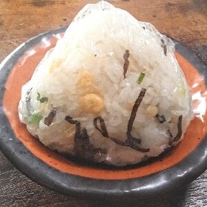 天かす＋塩昆布おにぎり